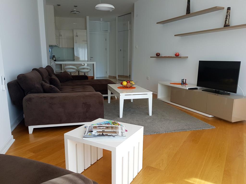 Tc Lux Vlsb * Budva